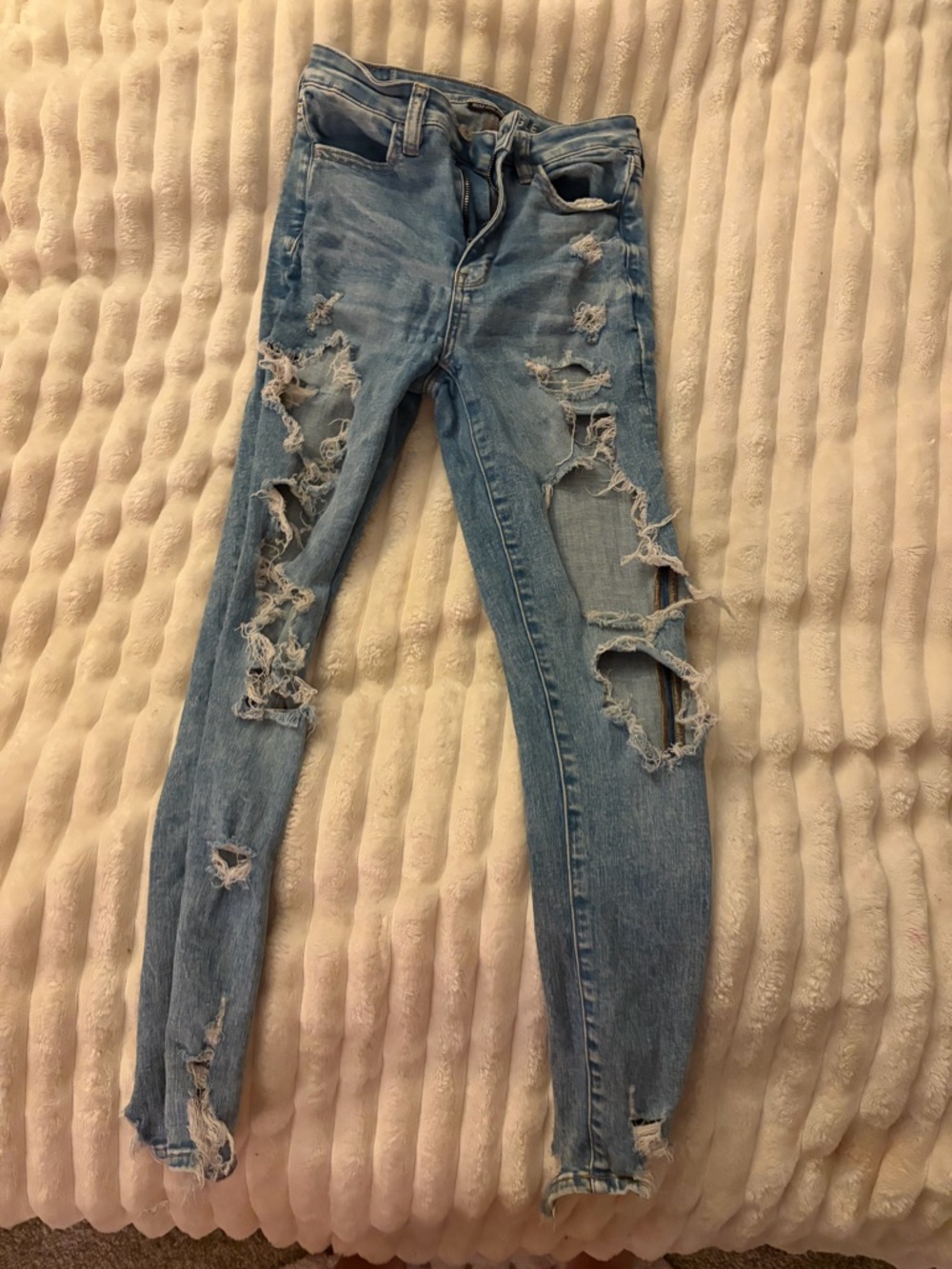 Light Blue Distressed Women’s Jeans